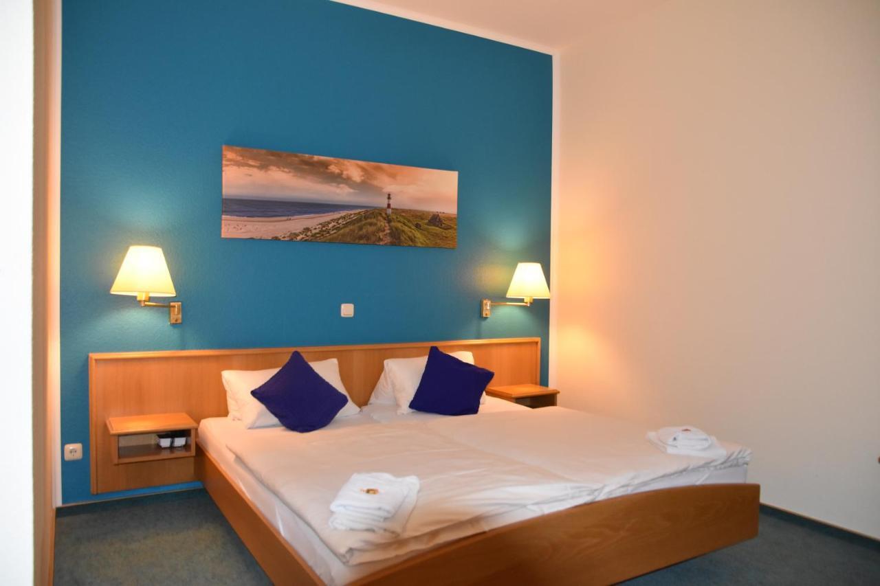 Hotel Zum Gesundbrunnen Бад Цвишенан Екстериор снимка